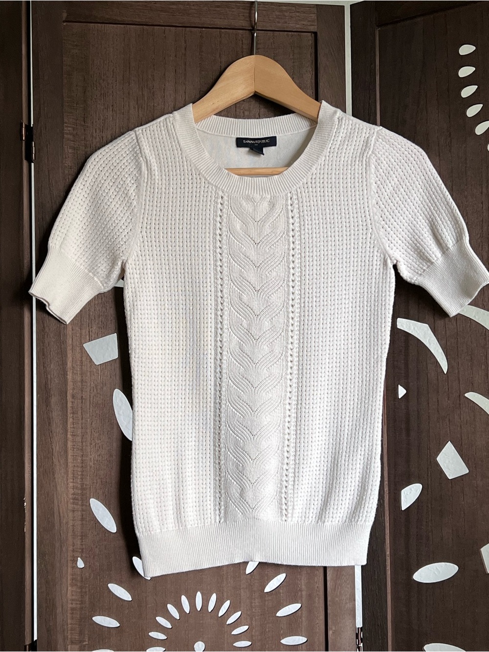 Banana Republic Cream Cable Knit Short-Sleeve Sweater